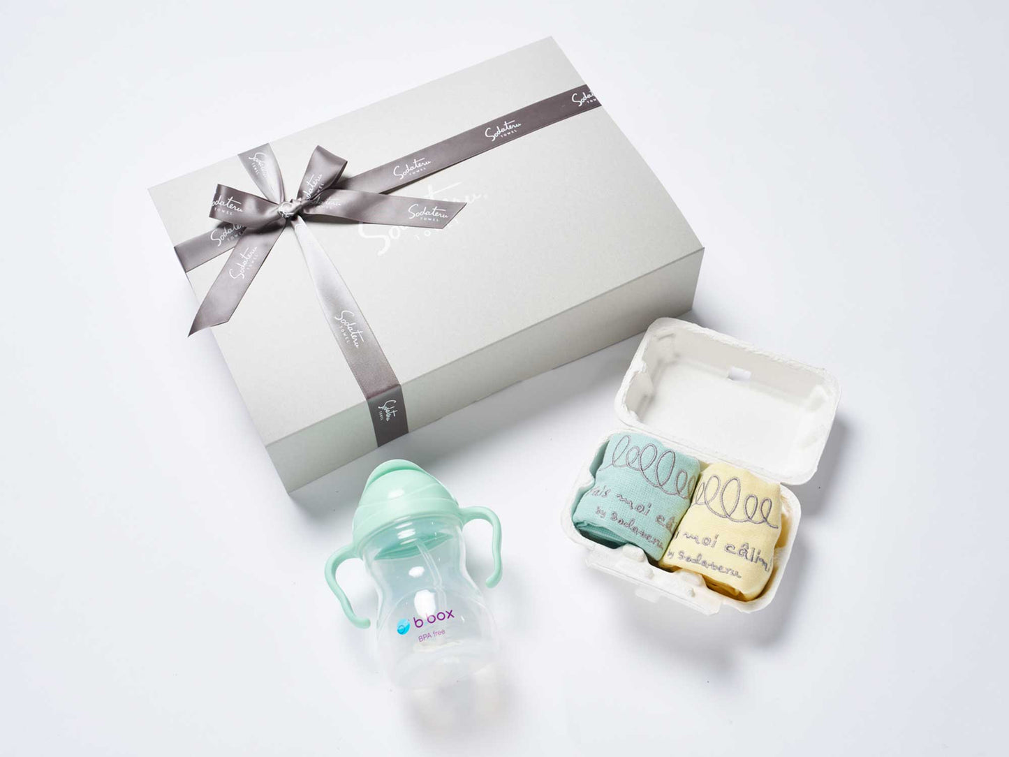 Fais moi calin！My first towel (スタイハンカチ2枚)＋Sippy cup