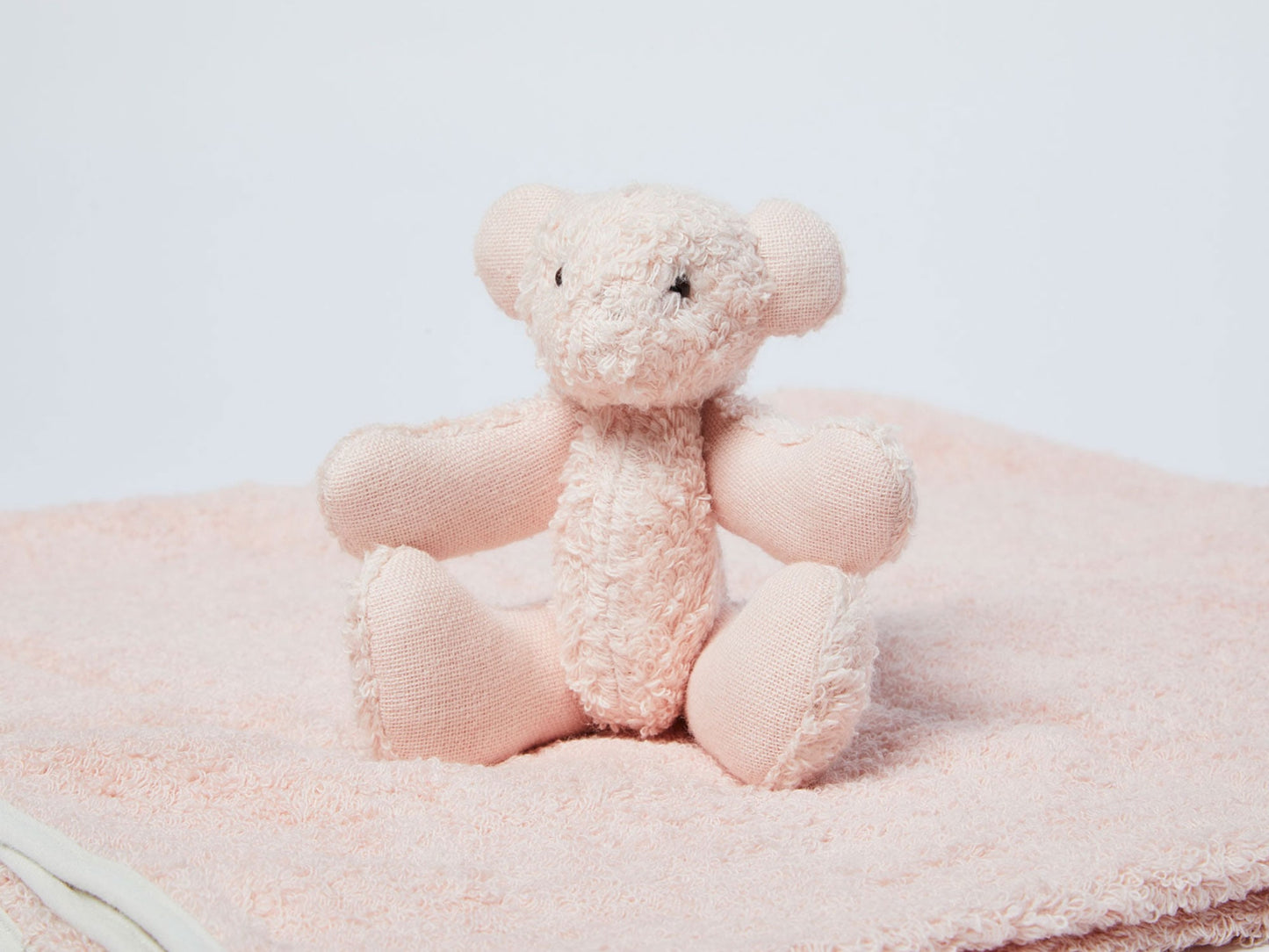 Fais moi calin！ un nounours（テディベア ヌヌース）